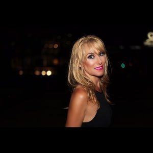 Meet your Posher, Connie